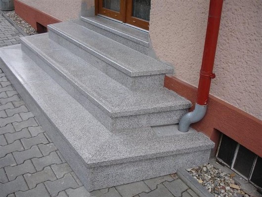 obklady schodu